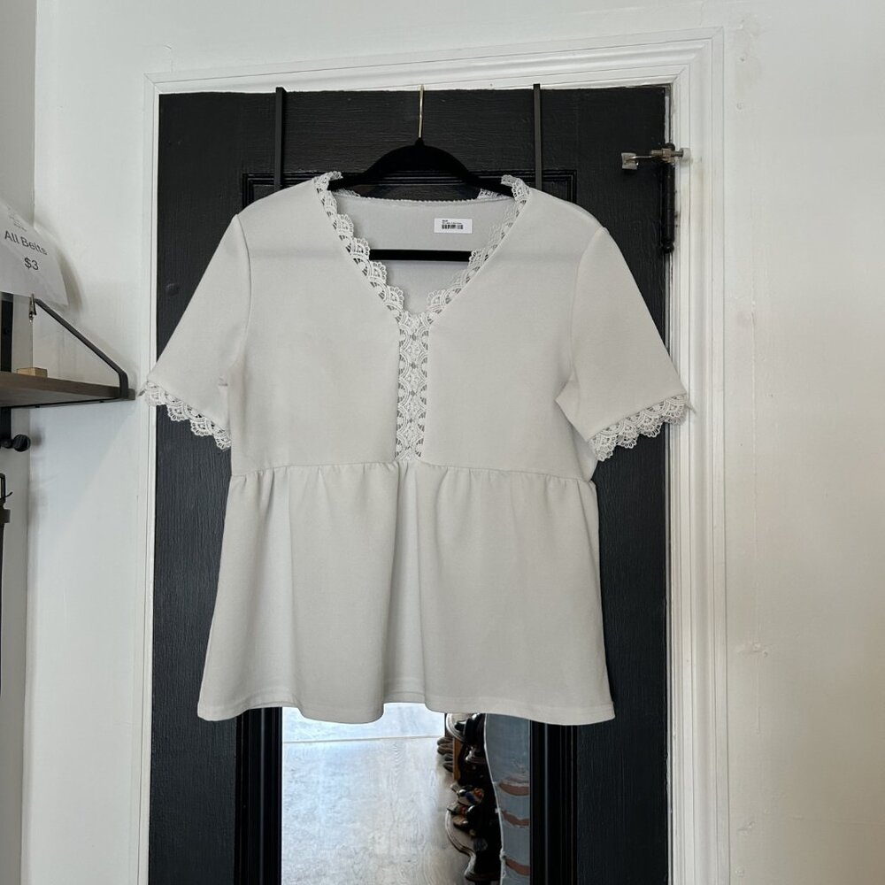 Shein T-Shirt White with Lace